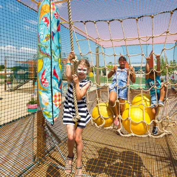 camping-amfora-sant-pere-pescador-zyqhy