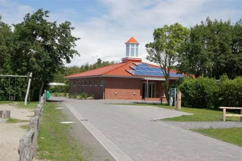 camping-am-deich-nordsee-krummhrnupleward-1nfko