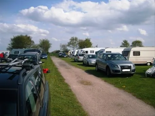 camping-am-deich-nordsee-krummhrnupleward-csxvr