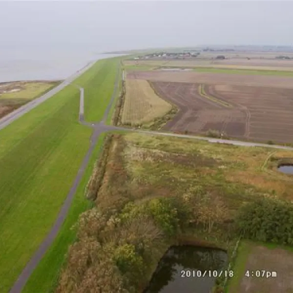 camping-am-deich-nordsee-krummhrnupleward-hdqxu