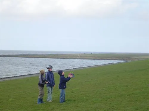 camping-am-deich-nordsee-krummhrnupleward-lcz3p