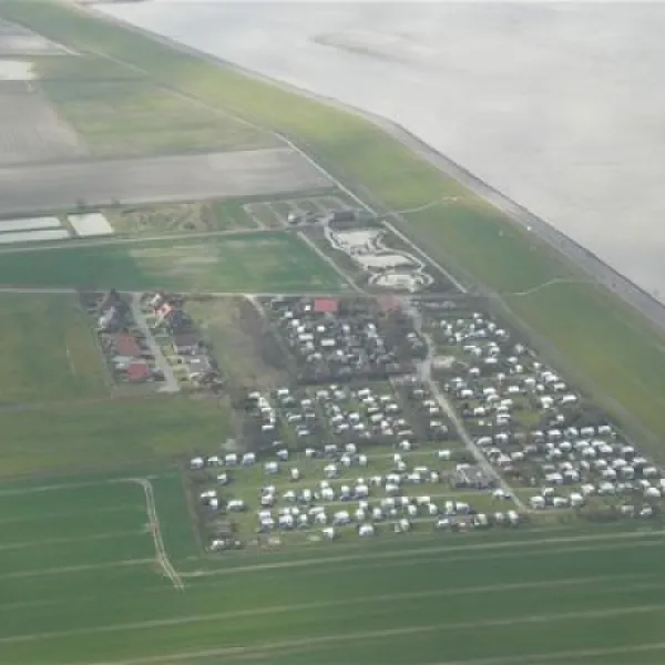 camping-am-deich-nordsee-krummhrnupleward-oqkdh