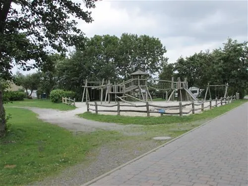 camping-am-deich-nordsee-krummhrnupleward-sgl8p