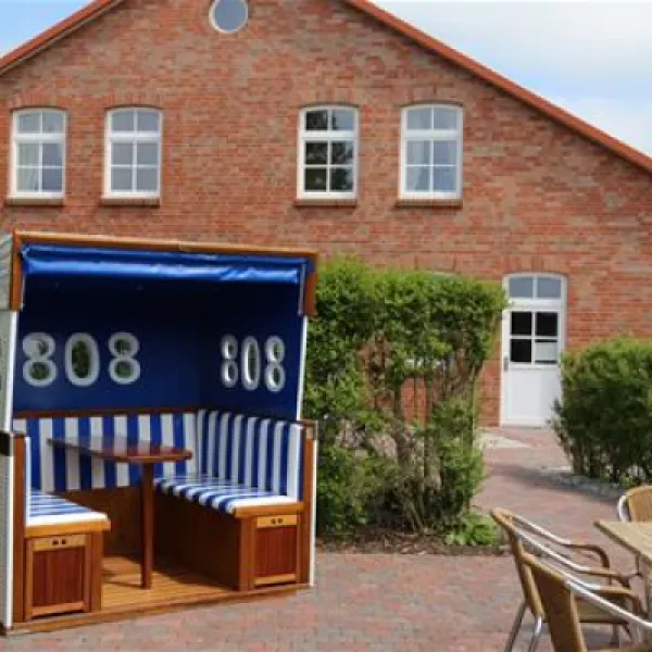 camping-am-deich-nordsee-krummhrnupleward-tkzb8