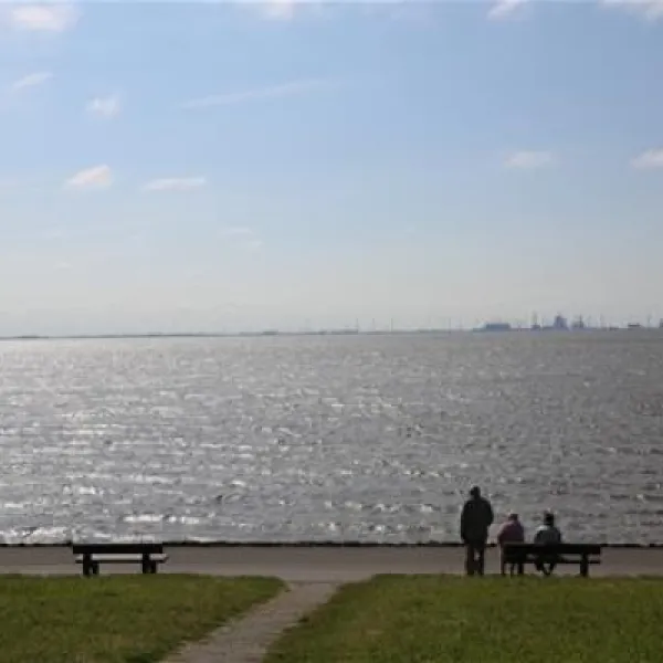 camping-am-deich-nordsee-krummhrnupleward-vxwqh