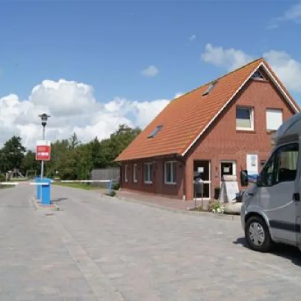 camping-am-deich-nordsee-krummhrnupleward-ytjxe