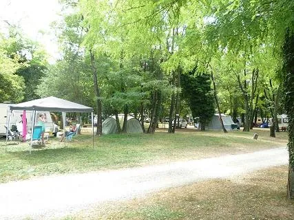camping-le-lion-ardche-wzumt