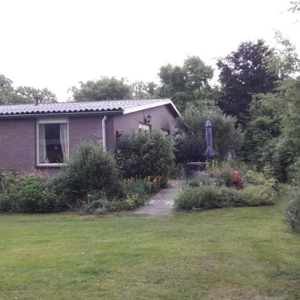 t-meyboumlske-vakantiehuisjes-silvolde-zfnup