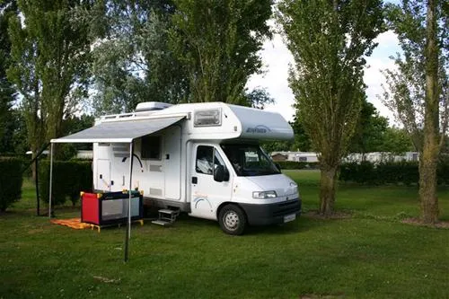 camping-klein-strand-jabbeke-lbksa