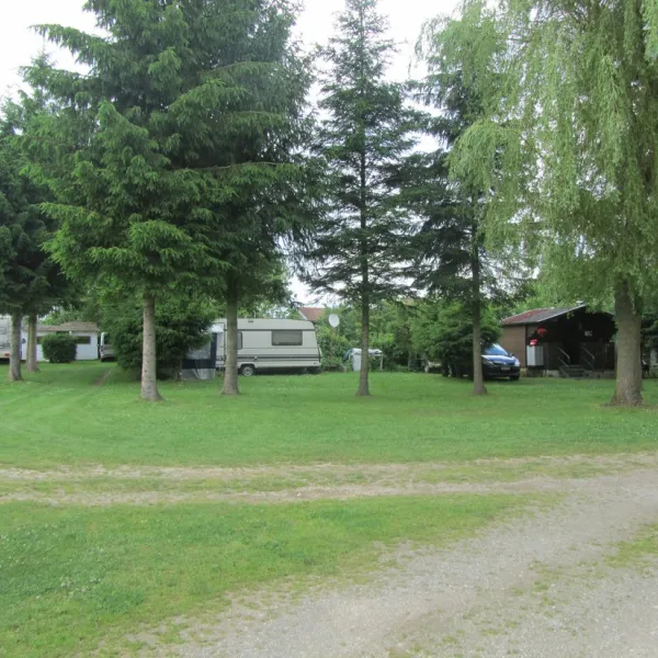 camping-le-brouzel-sivry-sur-meuse-fy821