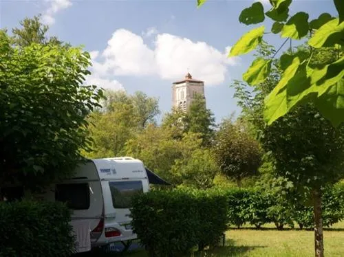 flower-camping-le-pontet-st-astier-lomwo