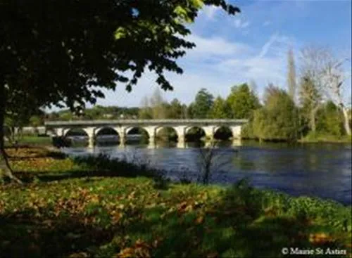 flower-camping-le-pontet-st-astier-utnii