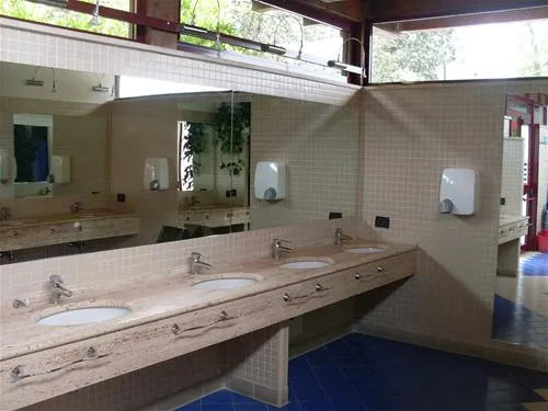 village-camping-flaminio-roma-4fbnw