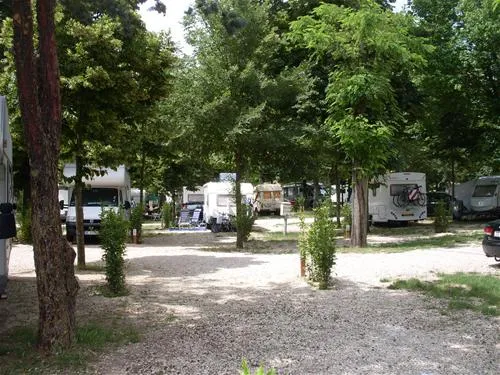 village-camping-flaminio-roma-b5hto