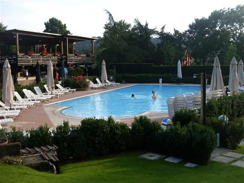 village-camping-flaminio-roma-qdgnk