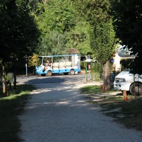 village-camping-flaminio-roma-xcj3i