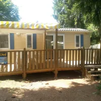 yelloh-village-le-fayolan-clairvaux-les-lacs-jura-84tlt