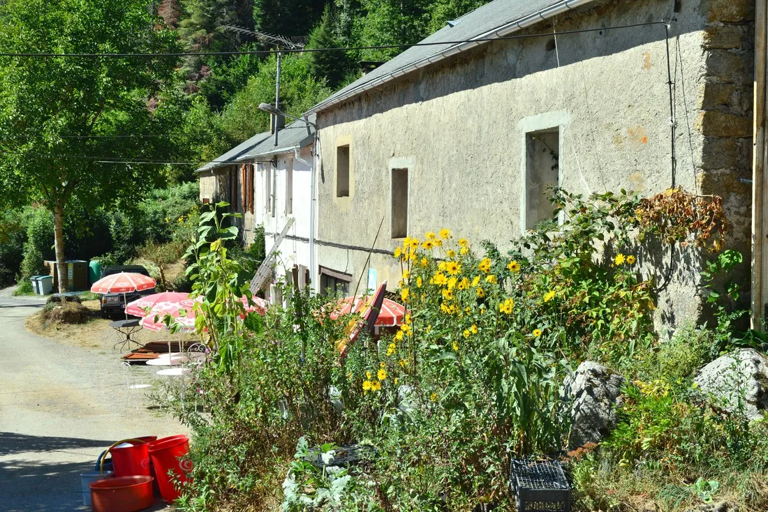camping-domaine-du-pioch-frasse-sur-agot-4grup