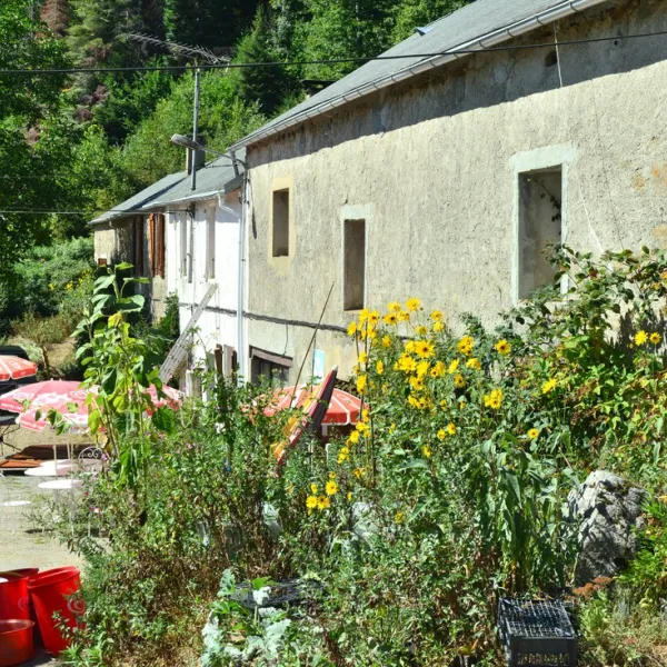 camping-domaine-du-pioch-frasse-sur-agot-4grup