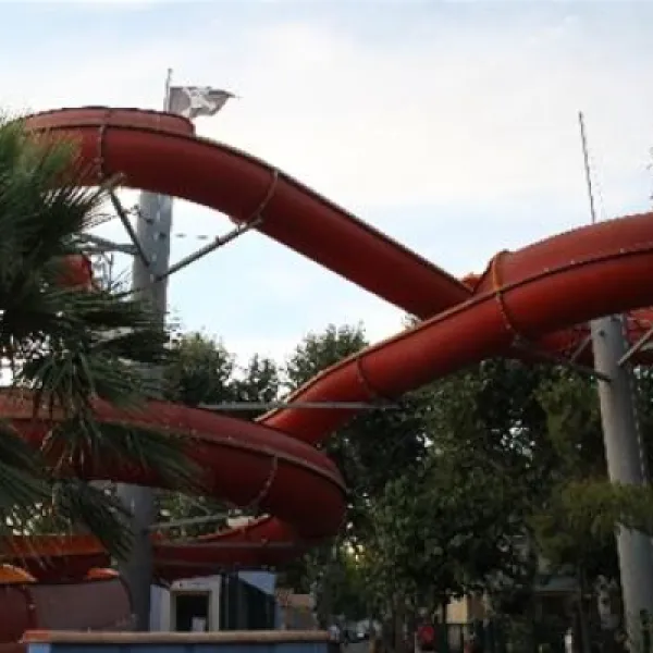 village-club-camping-les-sablons-portiragnes-plage-kqw6u