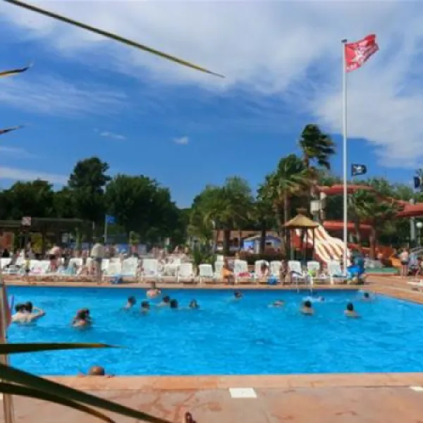 village-club-camping-les-sablons-portiragnes-plage-zeooa