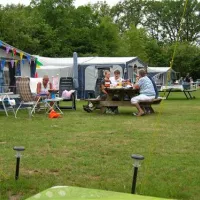 Camping Arbeid Adelt