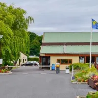 hurlston-hall-country-caravan-park-ormskirk-nzuww