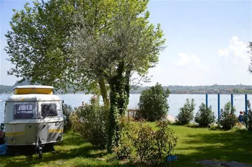 campeggio-europa-silvella-sfelice-del-benaco-qegzr