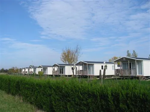 flower-camping-lac-de-saujon-saujon-sml1s
