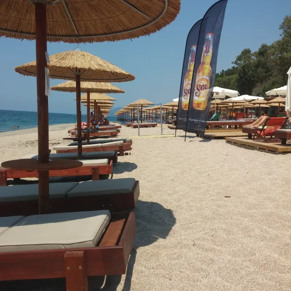 monolithi-camping-kanlion-zyd4s