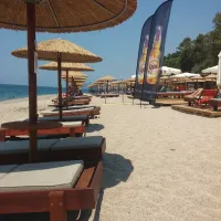 Monolithi Camping