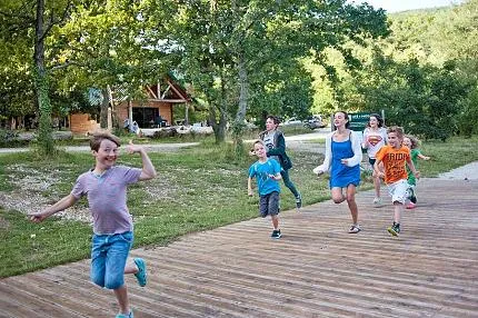 camping-huttopia-dieulefit-drme-0joar
