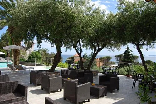 camping-park-mara-borgio-verezzi-tyhol