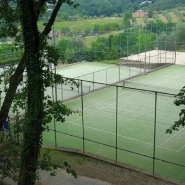 Campeggio Norcenni Girasole Club