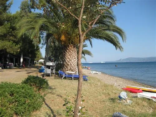 campsite-milos-eretriaevia-0ybbi