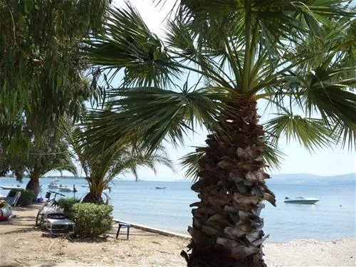 campsite-milos-eretriaevia-71ryx