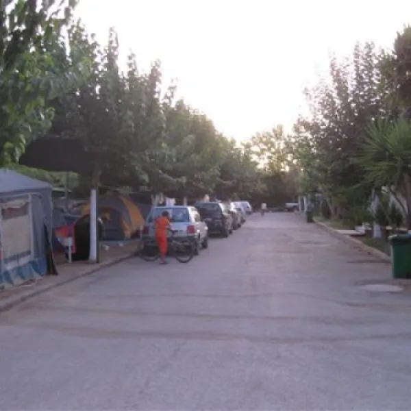 campsite-milos-eretriaevia-rfred
