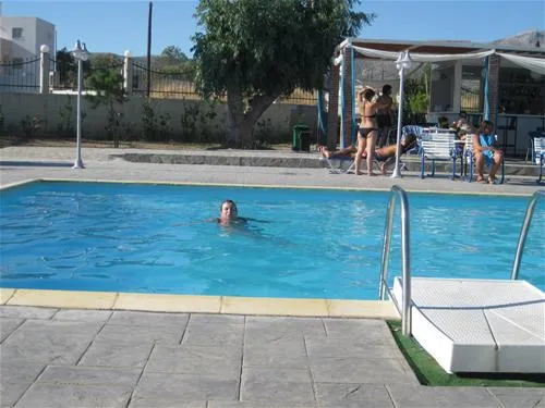 campsite-milos-eretriaevia-yfwf7