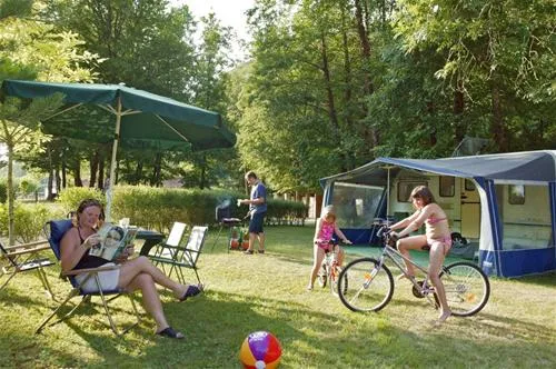 camping-le-val-de-la-marquise-campagne-3cnqs