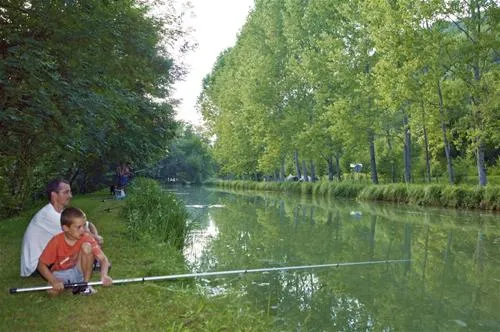 camping-le-val-de-la-marquise-campagne-wcgcv