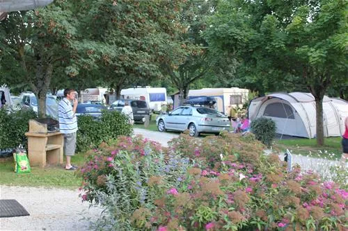 camping-sites-et-paysages-le-ventoulou-thgra-qqsmr