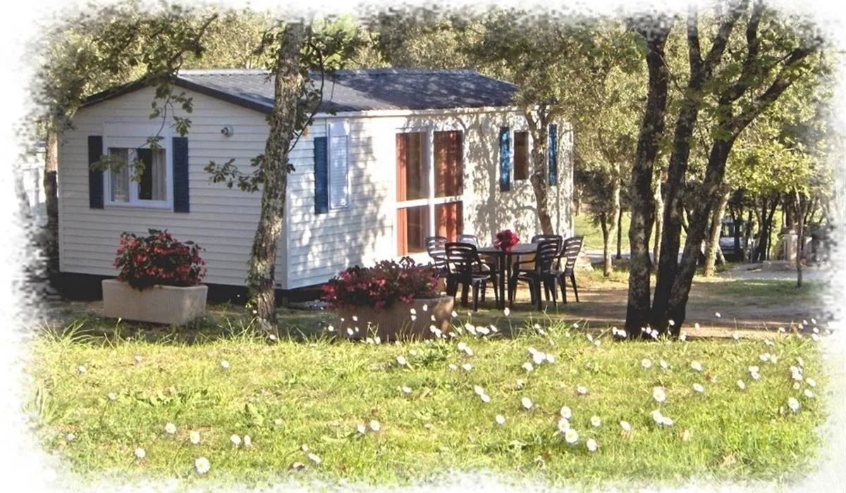 camping-les-chenes-clairs-condat-sdcwr