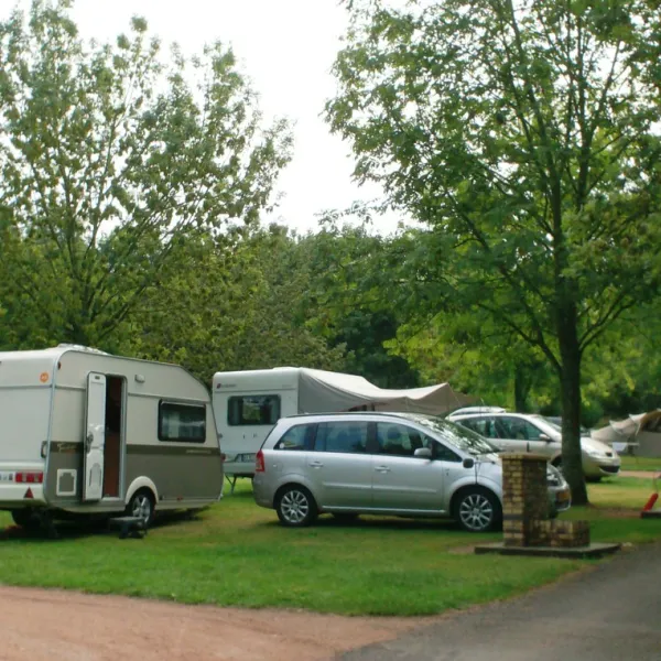camping-municipal-saint-vatal-cluny-9jbnf