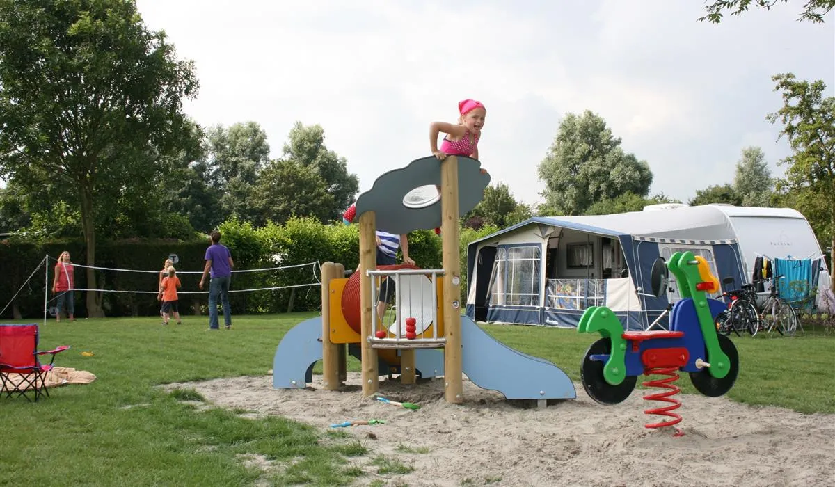 camping-zonneweelde-nieuwvlietbad-ai0ud