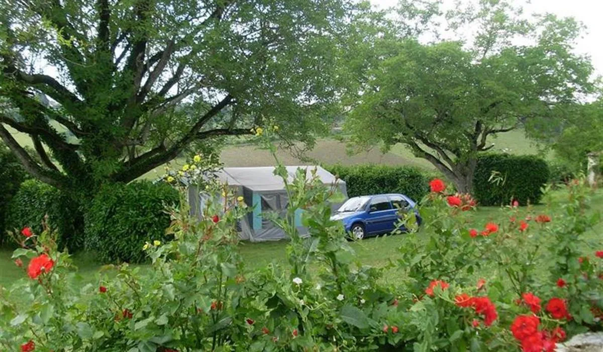 camping-bleu-soleil-rouffignac-st-cernin-de-reilhac-g7mvs