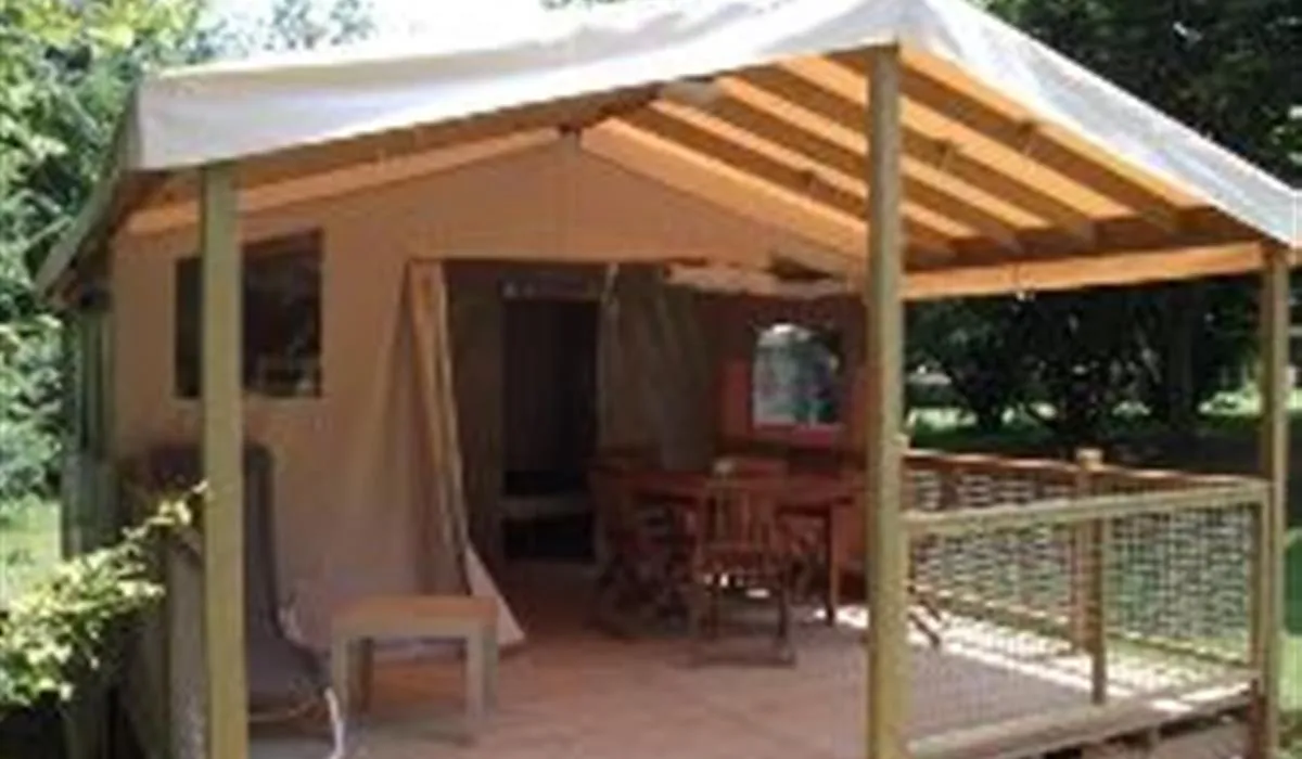 camping-bleu-soleil-rouffignac-st-cernin-de-reilhac-ibmsn