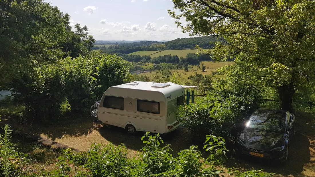 camping-bleu-soleil-rouffignac-st-cernin-de-reilhac-s3sby