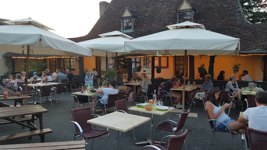 camping-bleu-soleil-rouffignac-st-cernin-de-reilhac-wow7y