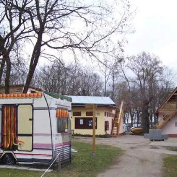 camping-sanssouci-zu-potsdamberlin-berlinpotsdam-jdak2