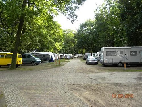 camping-sanssouci-zu-potsdamberlin-berlinpotsdam-ya2r4